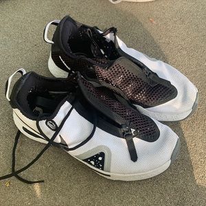 black and white paul georges. mens size 9.